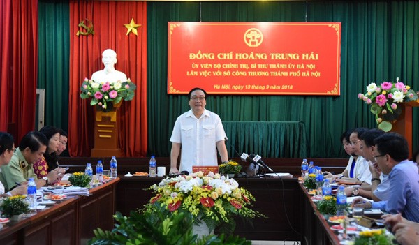 PCT Phùng Thị Hồng Hà dự buổi làm việc của Bí thư Thành ủy tại Sở Công thương